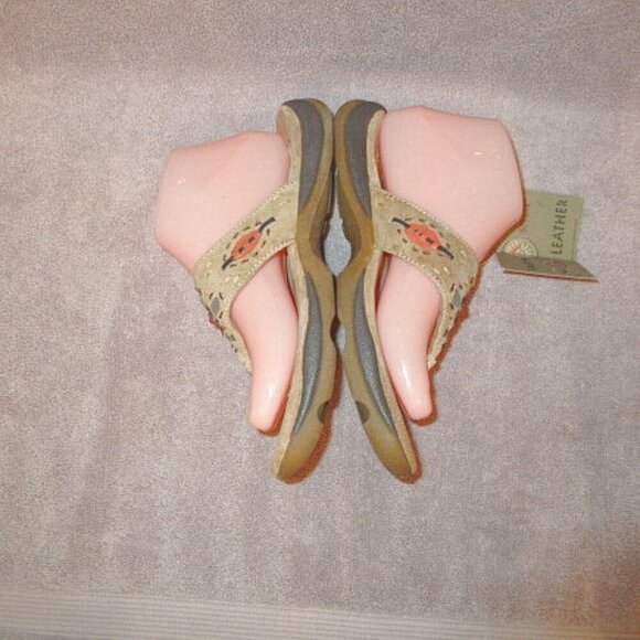 Earth Shoe GELRON 2000 Thong SANDALS Size 8 EMBROIDERED Embellished SUEDE Boho - Picture 9 of 12